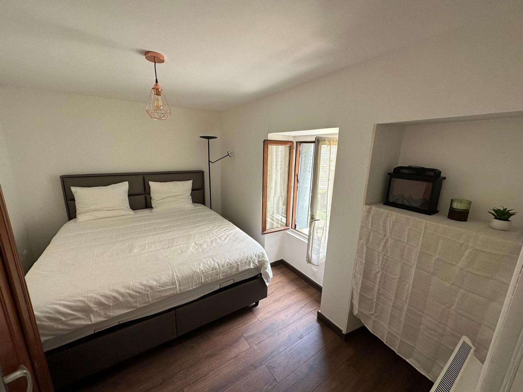 ביוסי-סיינט-ג'ורג' Appartement Calme Moderne Proche De Disneyland Wifi & Cafe Gratuit & Arrivee Autonome מראה חיצוני תמונה