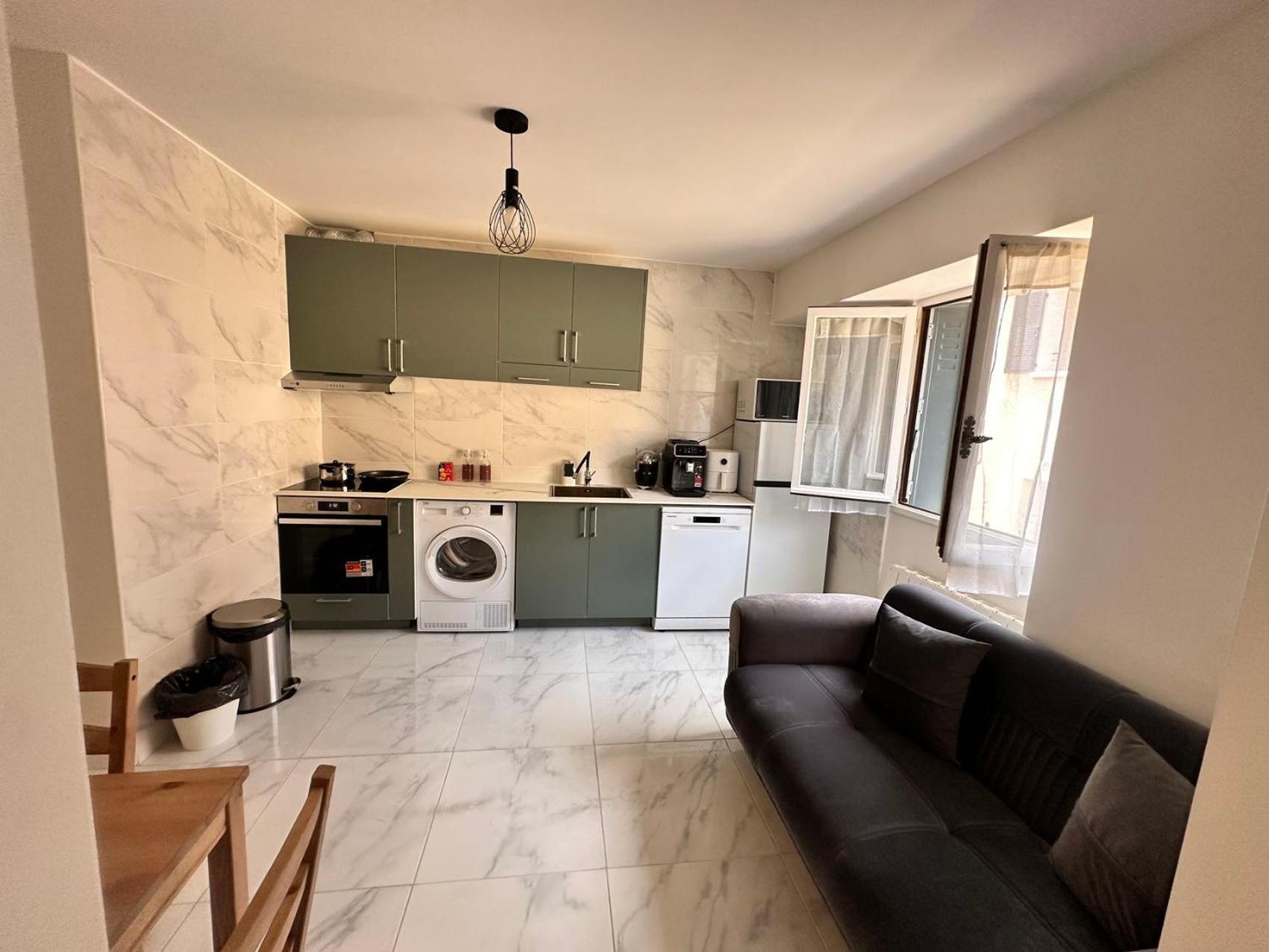 ביוסי-סיינט-ג'ורג' Appartement Calme Moderne Proche De Disneyland Wifi & Cafe Gratuit & Arrivee Autonome מראה חיצוני תמונה