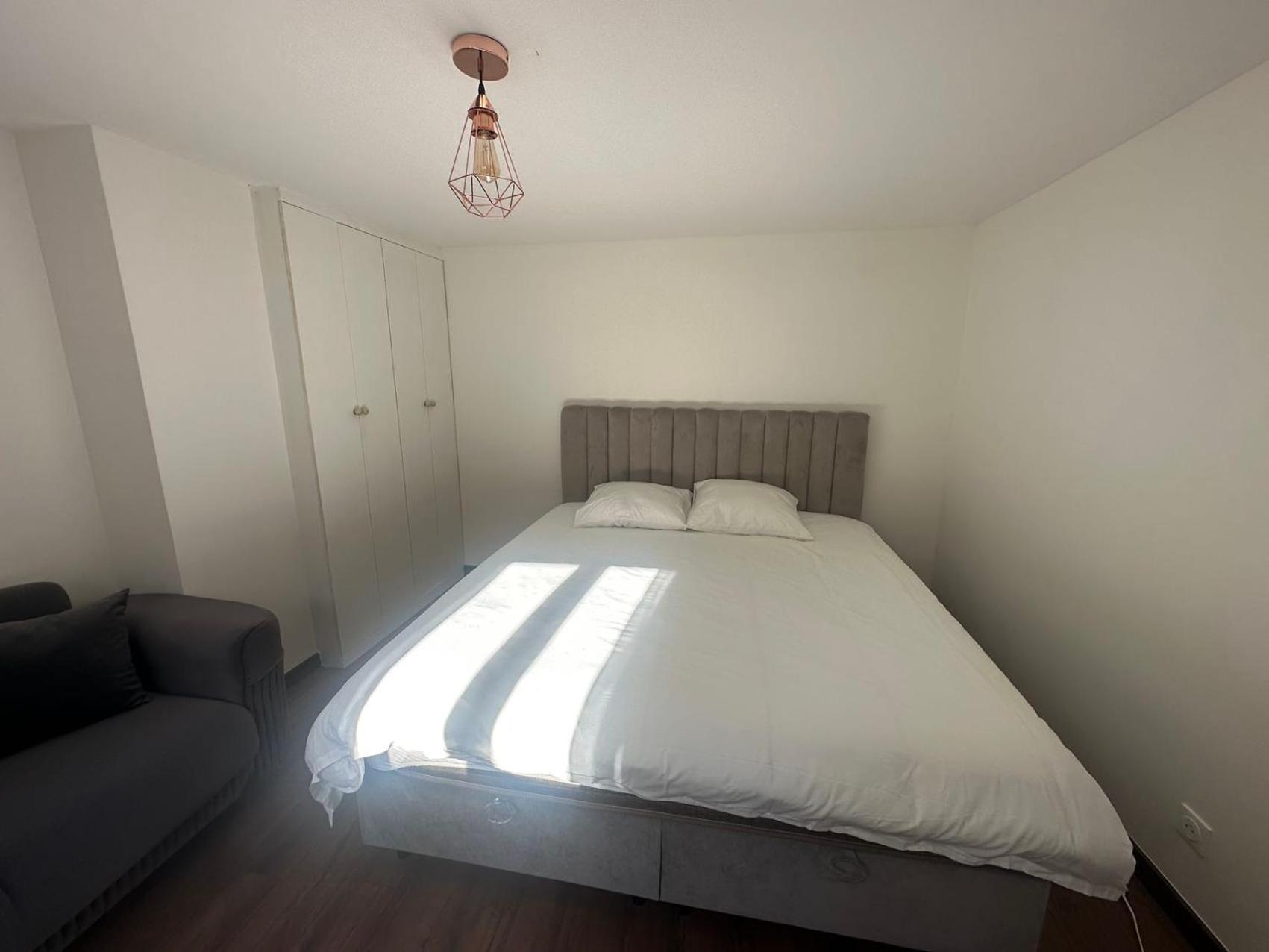 ביוסי-סיינט-ג'ורג' Appartement Calme Moderne Proche De Disneyland Wifi & Cafe Gratuit & Arrivee Autonome מראה חיצוני תמונה