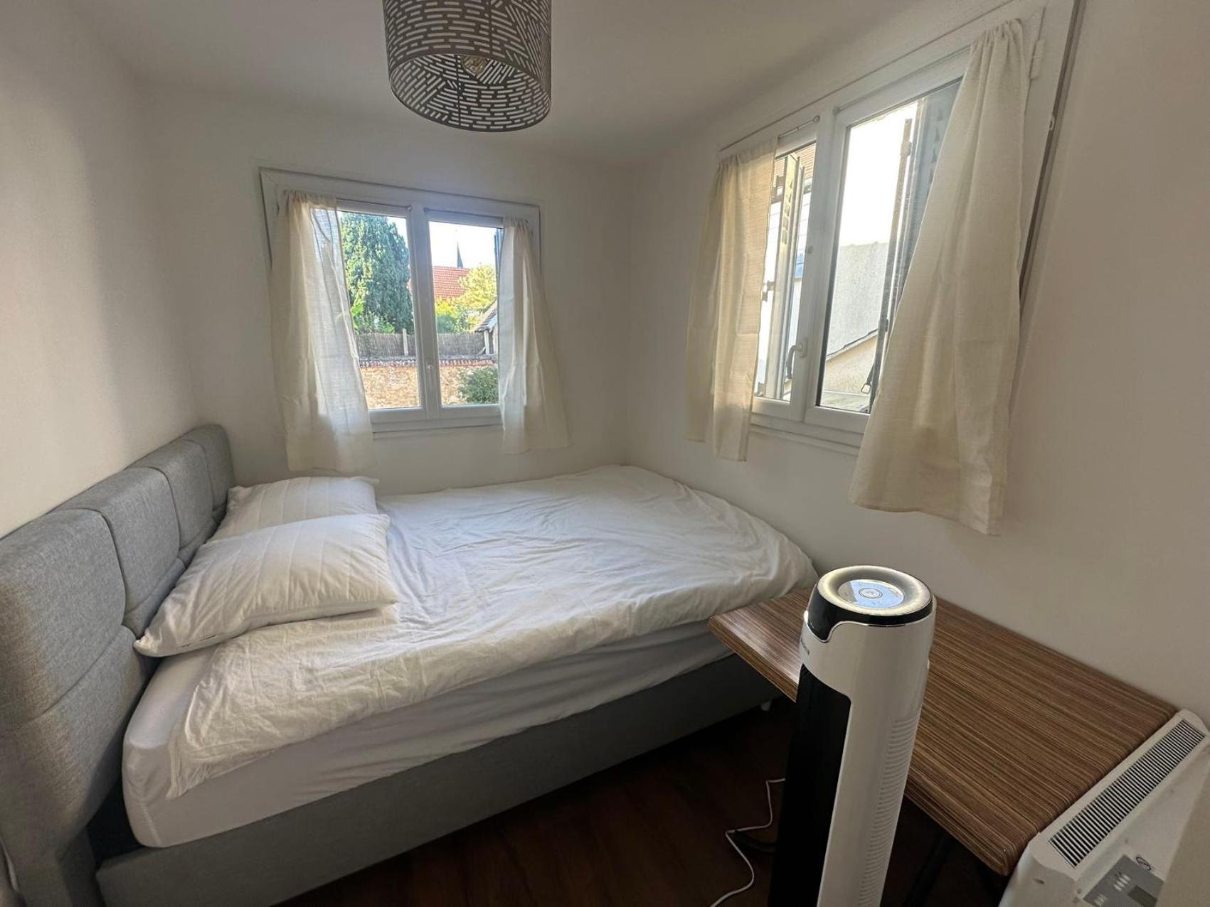 ביוסי-סיינט-ג'ורג' Appartement Calme Moderne Proche De Disneyland Wifi & Cafe Gratuit & Arrivee Autonome מראה חיצוני תמונה