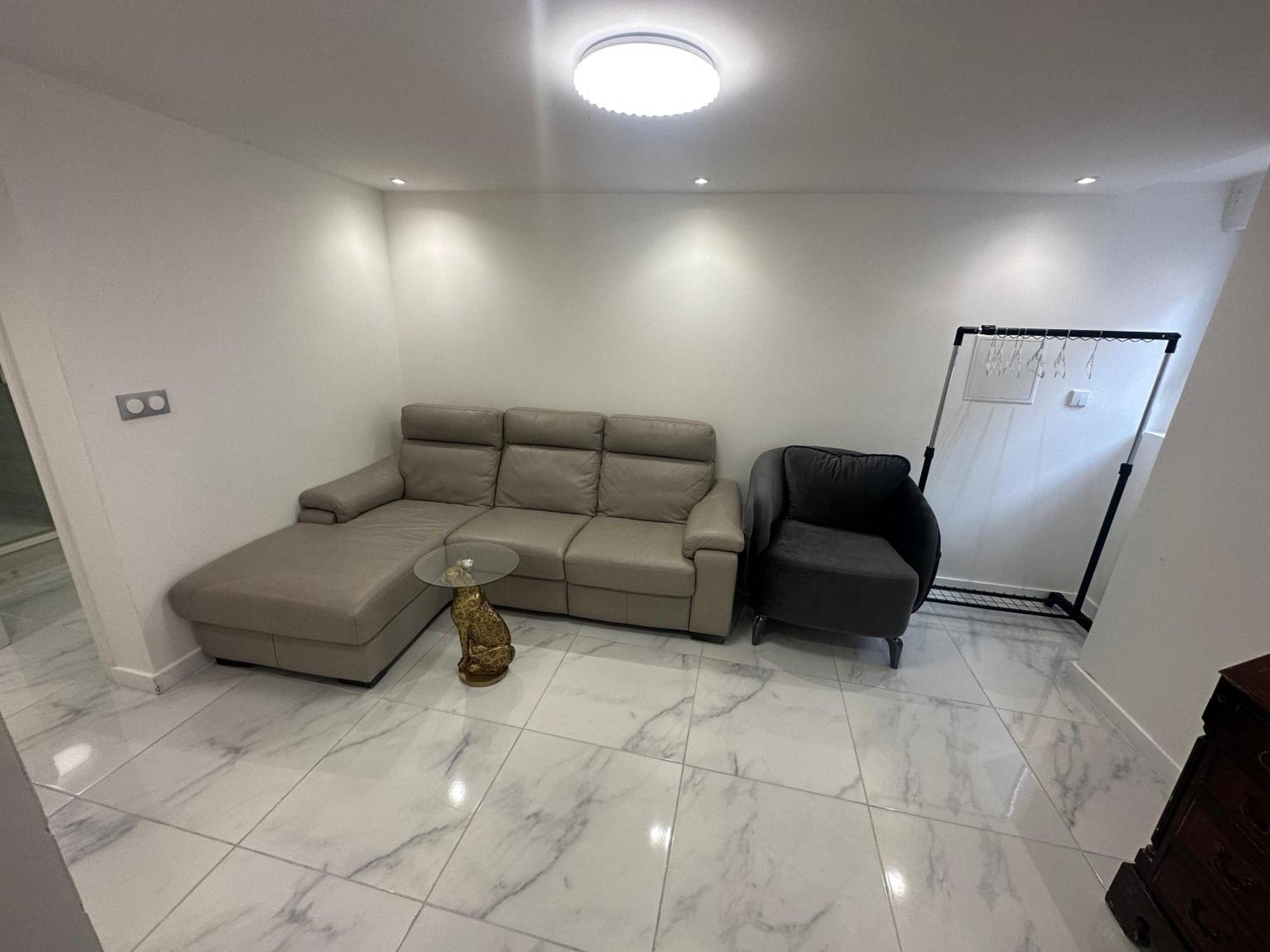 ביוסי-סיינט-ג'ורג' Appartement Calme Moderne Proche De Disneyland Wifi & Cafe Gratuit & Arrivee Autonome מראה חיצוני תמונה