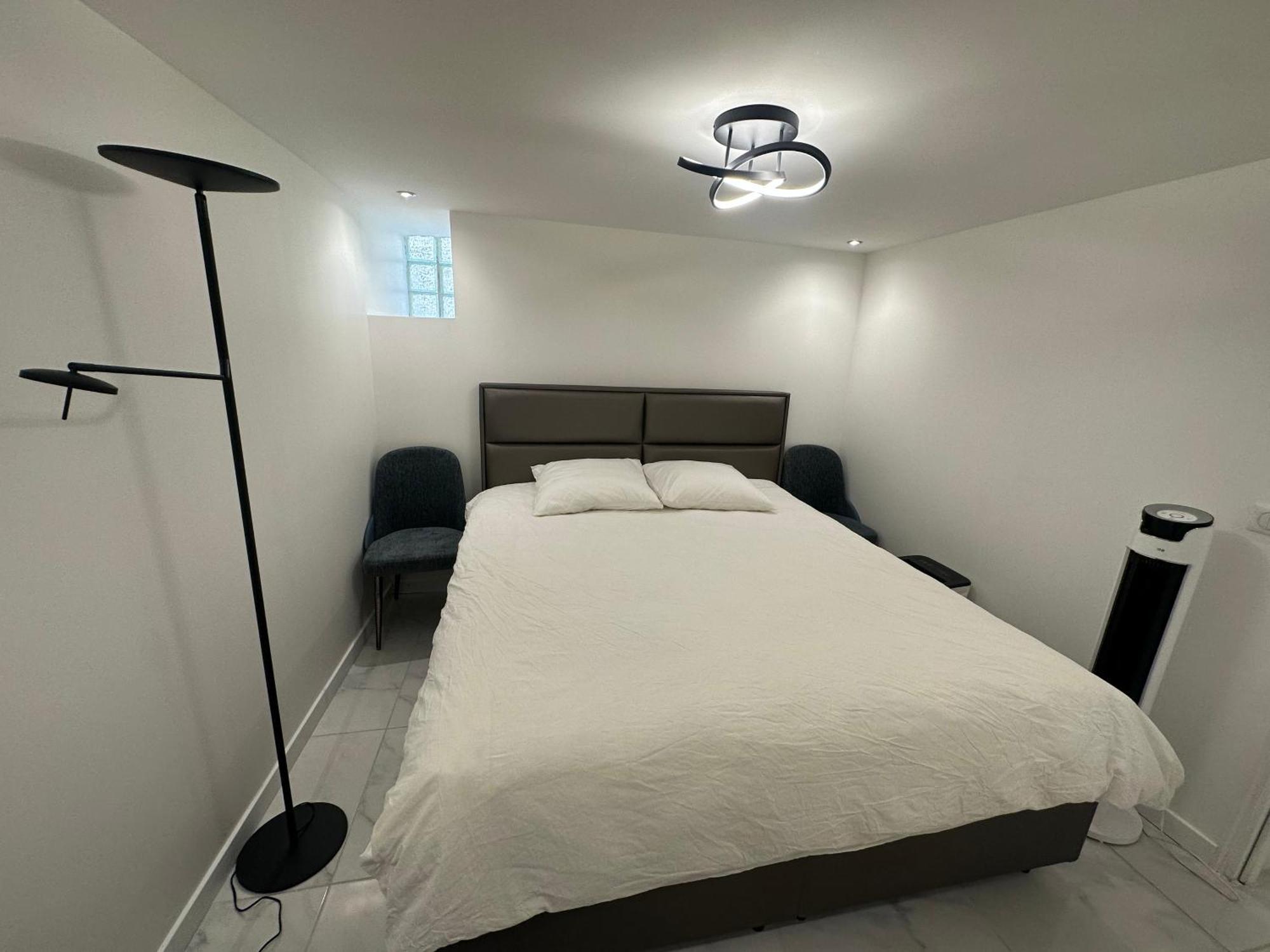 ביוסי-סיינט-ג'ורג' Appartement Calme Moderne Proche De Disneyland Wifi & Cafe Gratuit & Arrivee Autonome מראה חיצוני תמונה